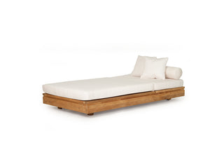 Magnolia Outdoor Sunlounger