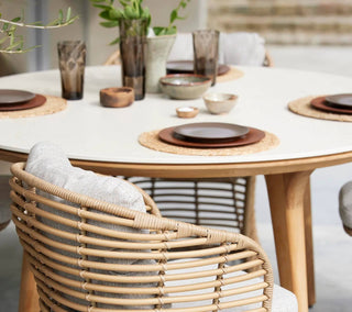Aspect round dining table - 144 cm